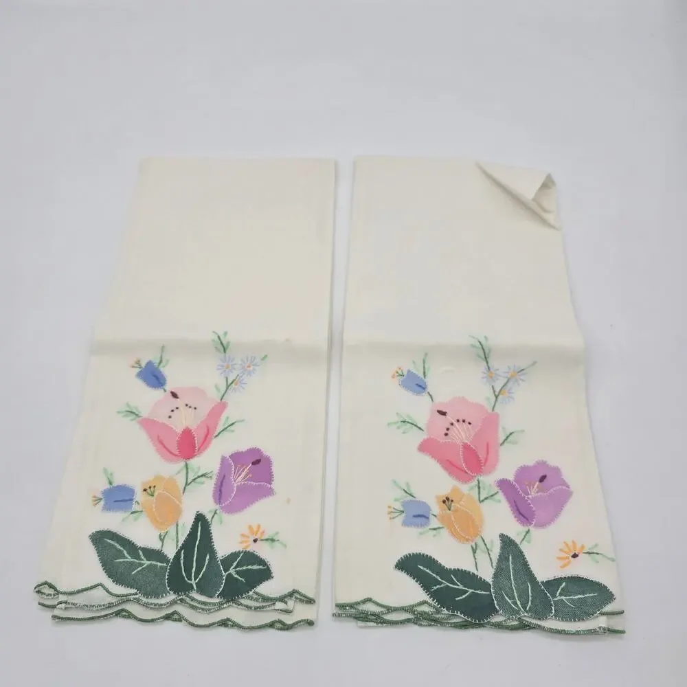 Vtg Hand-Appliquéd and Embroidered Cotton Guest Tea Towels Retro Shabby Chic